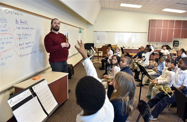 ElkhartTruth's tweet photo. Teachers say a focus on music is making a big difference for students at the STEAM Academy http://t.co/FWSdAyANk7 http://t.co/R8NJS4z51S
