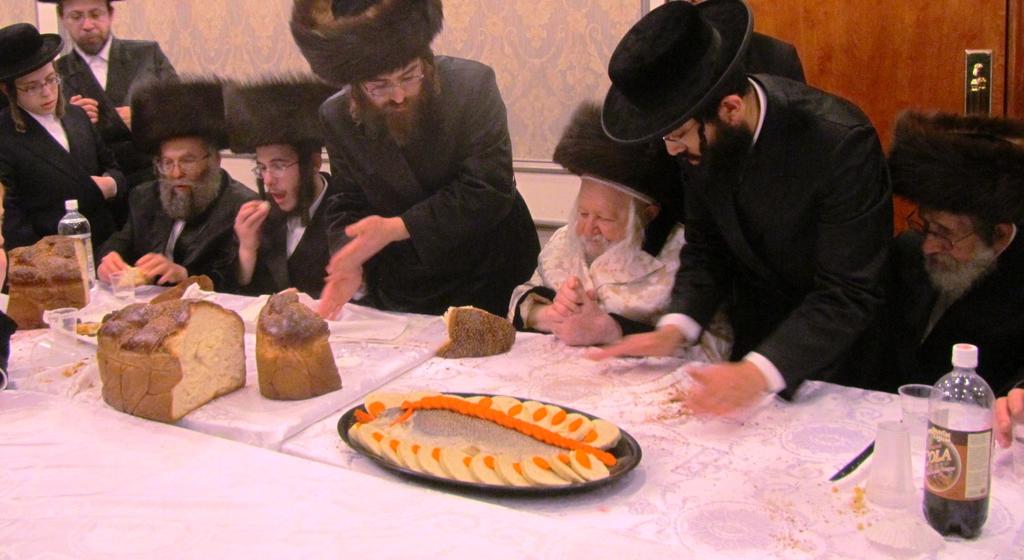 TheMonroer's tweet photo. @RodneyShtiper אין עטרת מאיר צבי http://t.co/IU4NOs5bzv