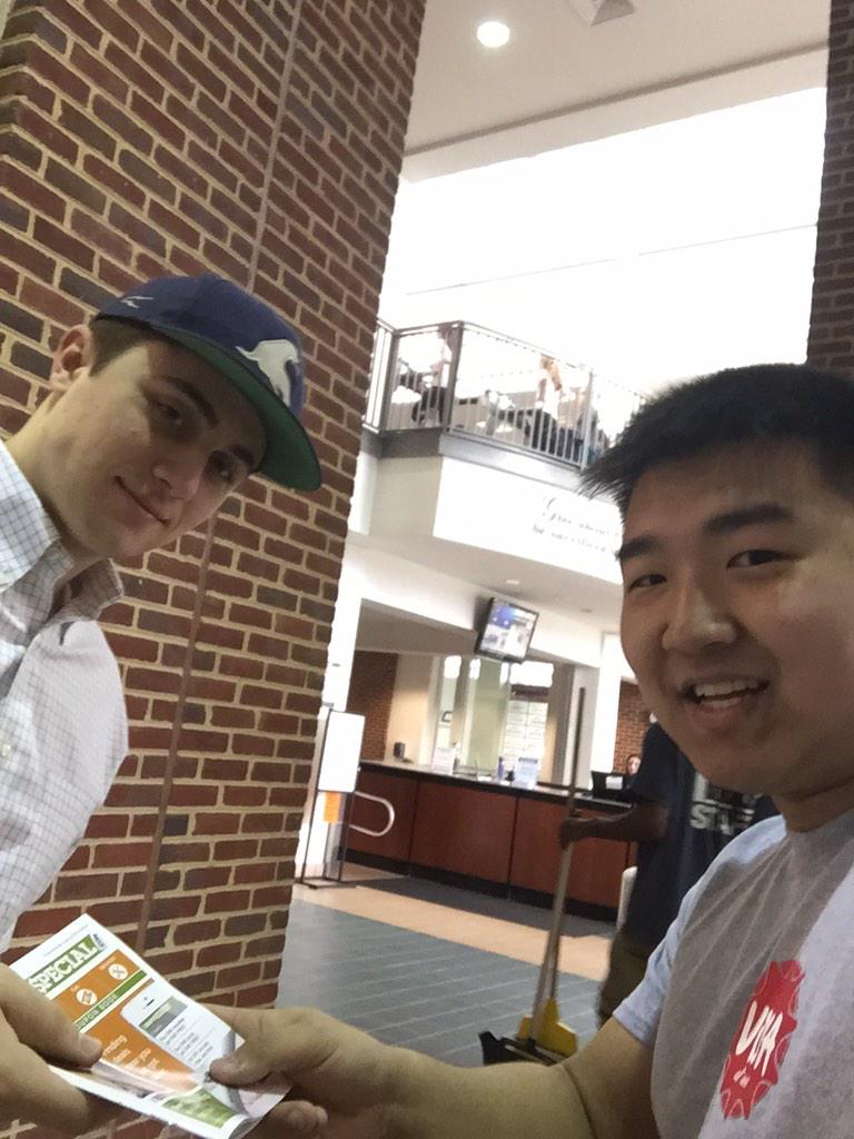 Dmoon1019's tweet photo. Done for today but find me tomorrow for more coupons! #CampusSpecial http://t.co/RpPa8AOJPf