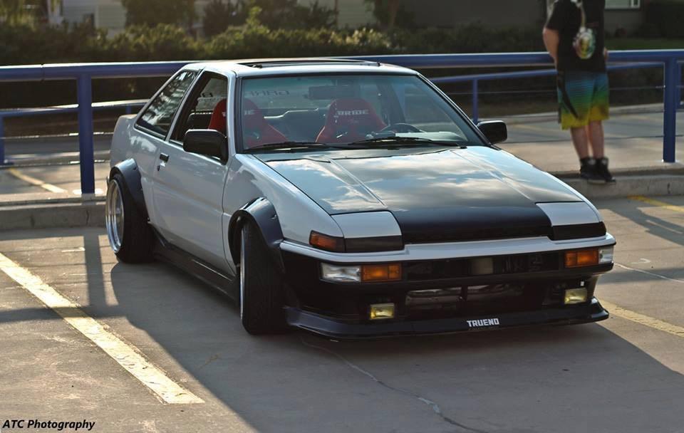 lexusmki's tweet photo. Old school looking on point @StancedLife @R32SKYLINEE @stancedsquad http://t.co/OgfBR2czr8