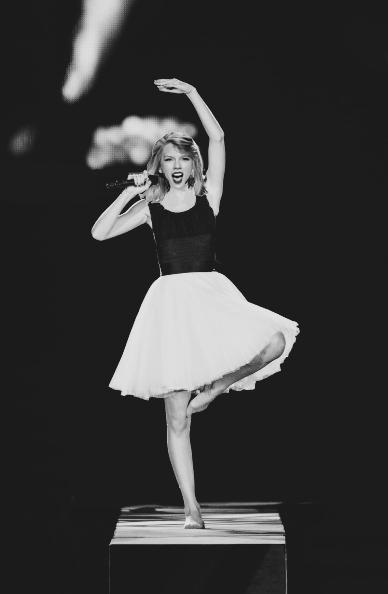 TSwiftinAsia's tweet photo. So... I made this cause I thought about how cute it would've been if Taylor performed Treacherous on the #REDTourAsia http://t.co/a40cNVHlhP
