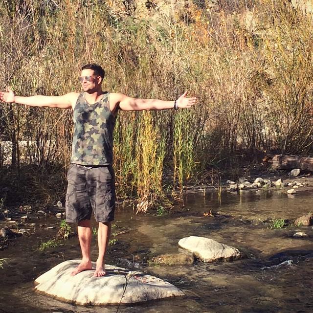 glee_pics's tweet photo. “@MarkSalling: Lunch on the river #CamoprIncess #LAhotspot #Tujungamountains #IamTheSaw http://t.co/hPdGRJQn97 http://t.co/Z8ZnW1yFwm”