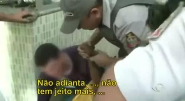 cu_riando's tweet image. "por que você não para de ser feio, trouxa, otário, idiota e retardado?"