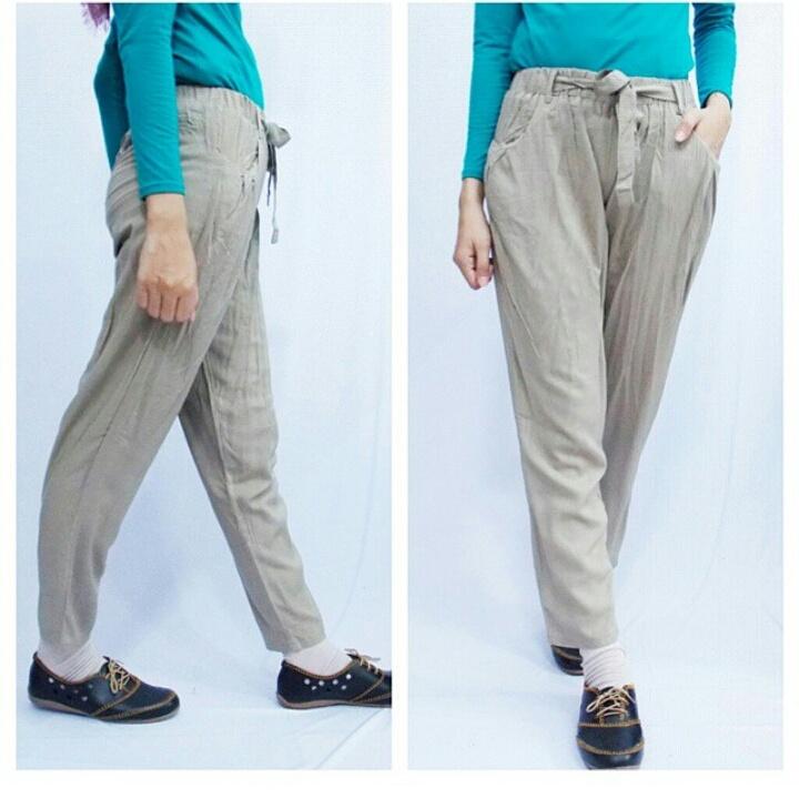 beya288's tweet photo. BEST SELLER!! 
DANIA PANTS. @85 ribu. Material:katun stretch. Panjang:95cm.fit to xL. http://t.co/u5Gtu1bagT