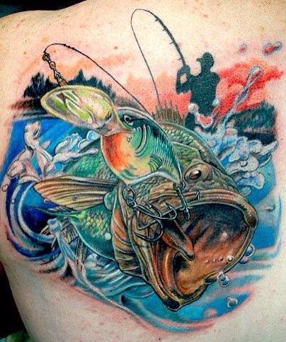 FishinPorn's tweet photo. This tattoo is pretty amazing http://t.co/PGbUrooCNP