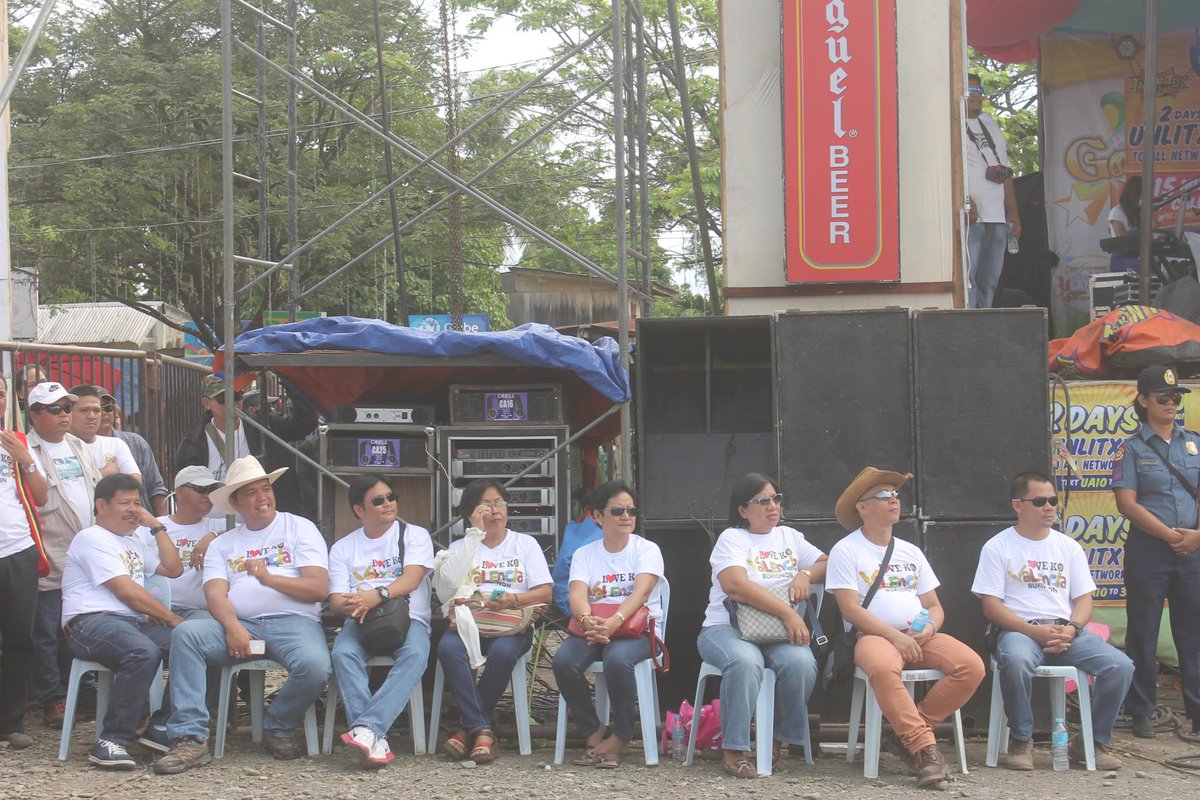 VcpsMala's tweet photo. VCPS Pers conducted police visibility &amp; security during d Street dancing of d 14th Charter day celeb @ Val City http://t.co/kMop9lfp5p