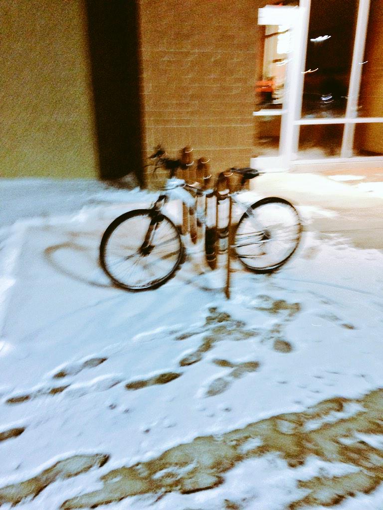 RozyckiAnnette's tweet image. I thought I was dedicated dragging myself to the gym past my bedtime until I saw this!#OneUpper #alwayssomeonebetter