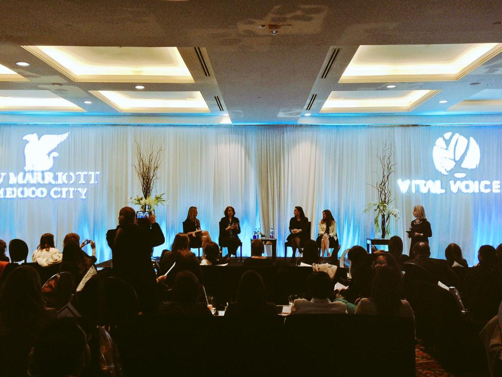 JWMarriott's tweet image. It's a full house @JWMarriottMx and we're honored! @LucyLara_Art @eugeniapodesta @mitzigaskins @luzmadelamora discuss