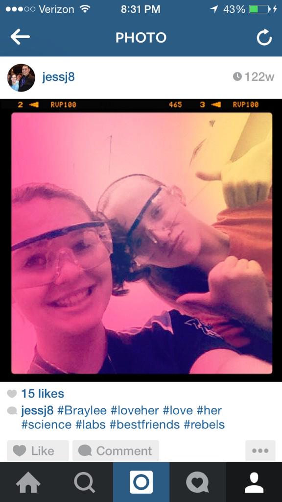 brayleecebuhar's tweet photo. #stillrebels @JBbaby30 ππ http://t.co/bBm4FNWSXA