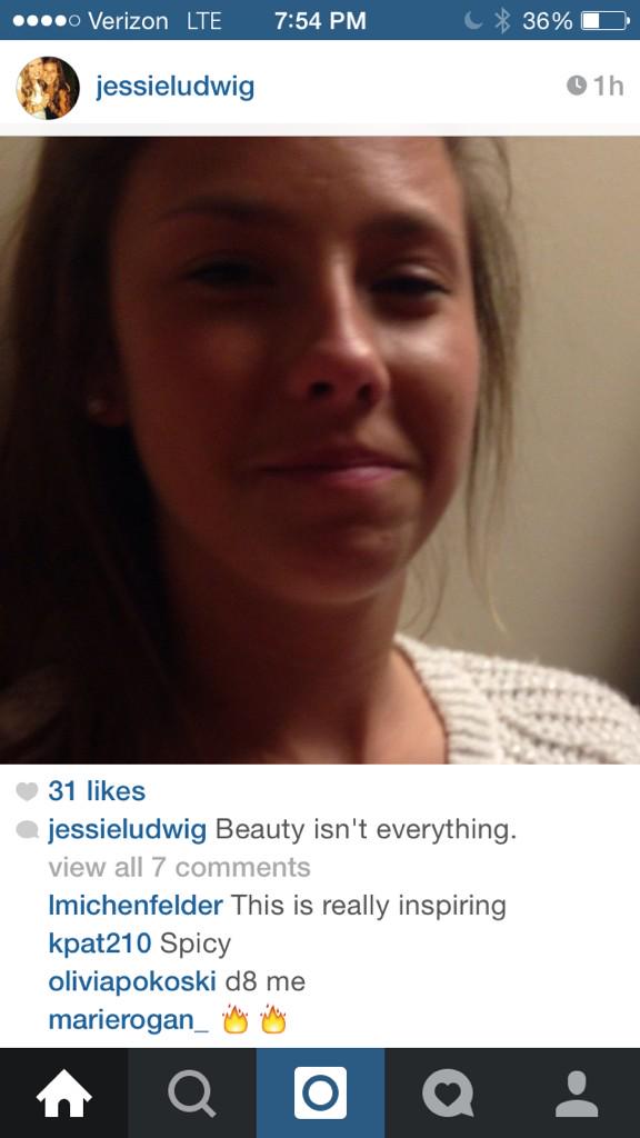 JESSt_doit's tweet photo. when your insta game is on point!!!! http://t.co/o96yHP8n6x