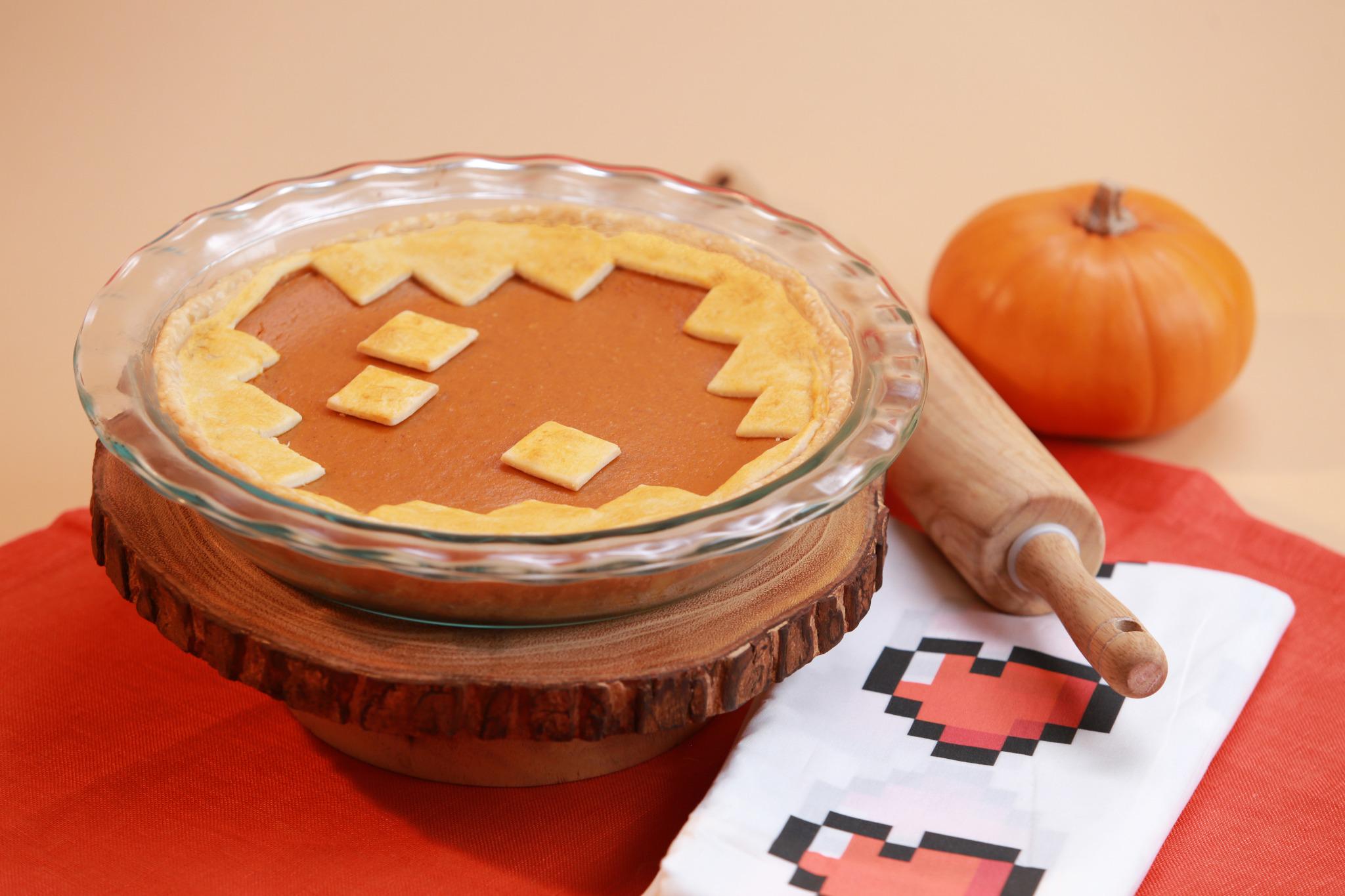 Rosanna Pansino on Twitter: "Here is the Minecraft Pumpkin Pie we made on Nerdy Nummies! :) http ...