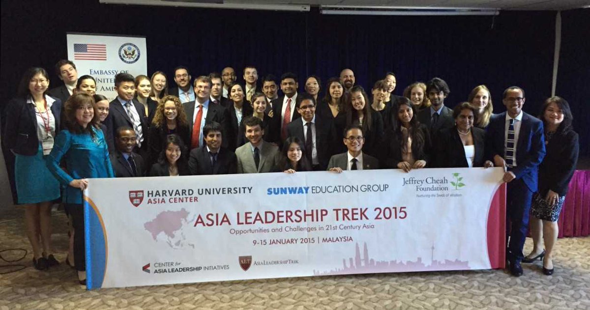elee618's tweet photo. Thank u @usembassykl &amp; DCM @edgardkagan for hosting roundtable on  'Asia in 21st Century' to @ALTMalaysia @Asia_Trek. http://t.co/io5or47pmS