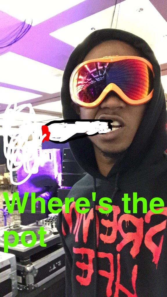 Jxmmi's tweet photo. The pot has to be free'd http://t.co/LBmUgyi1NB