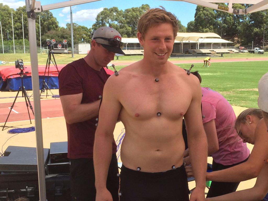 AustralianAths's tweet photo. Hamish Peacock getting ready for the biomech session today #throwscamp http://t.co/u9osgmp9FA