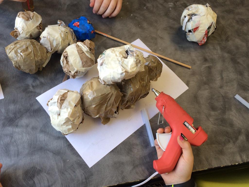 FabLab7's tweet image. Students made spheres from newspaper to understand the metaphor of CORE: that which is deep w/in oneself or one space