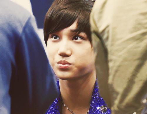 gitarmdhn_12's tweet photo. “@khansaIB_410: "@gitarmdhn_12: #HappyKimJonginDay #Happybirthdaykai 😘😘😘😘💋💋💋🎈🎉🎁🎊🙊😝❤️ http://t.co/M9cDSqRonG"ganteenggggggg😍😍😍” bangettt😛😛😂
