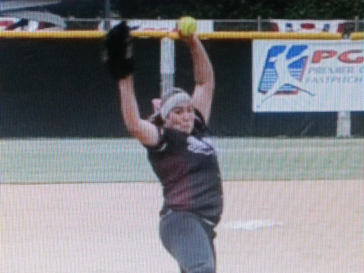 FastpitchW's tweet photo. They defy the odds. Fastpitch World-The series. #fastpitchworld http://t.co/ubodOVz7YB