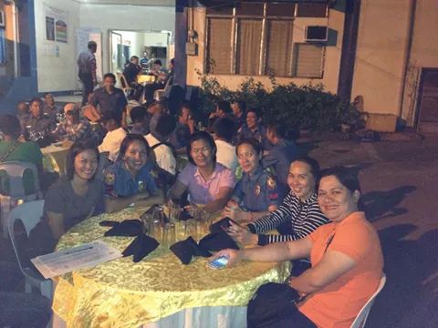 VALCPS8709's tweet photo. Hon.Mayor Azucena P.Huervas &amp; d City Councilors held diner @ Valencia City Police Station @Bukppo_PD @BUKPPO_PCR http://t.co/Ssq3MUpMqG