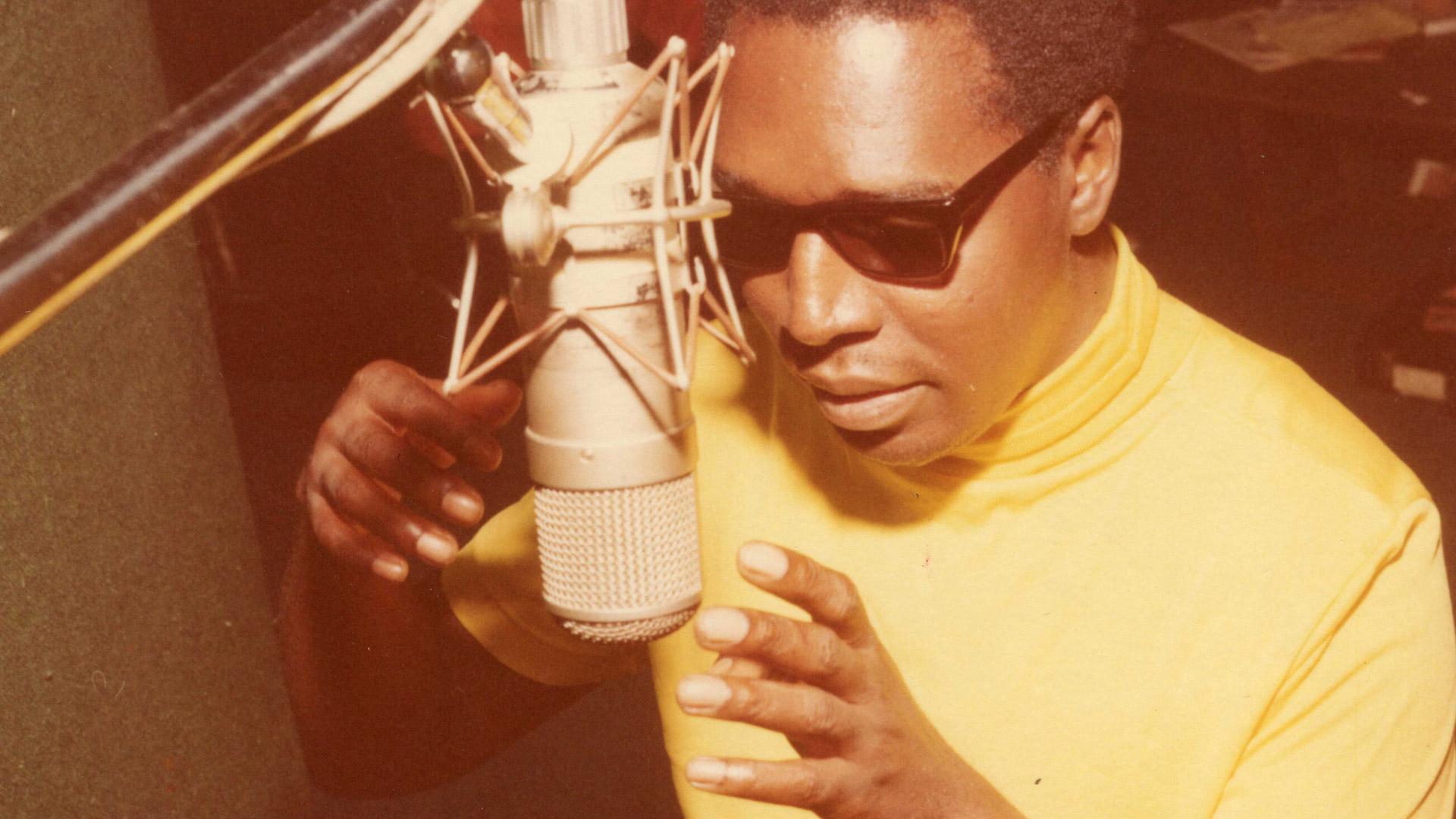 Happy Birthday Clarence Carter 
(born January 14, 1936).  