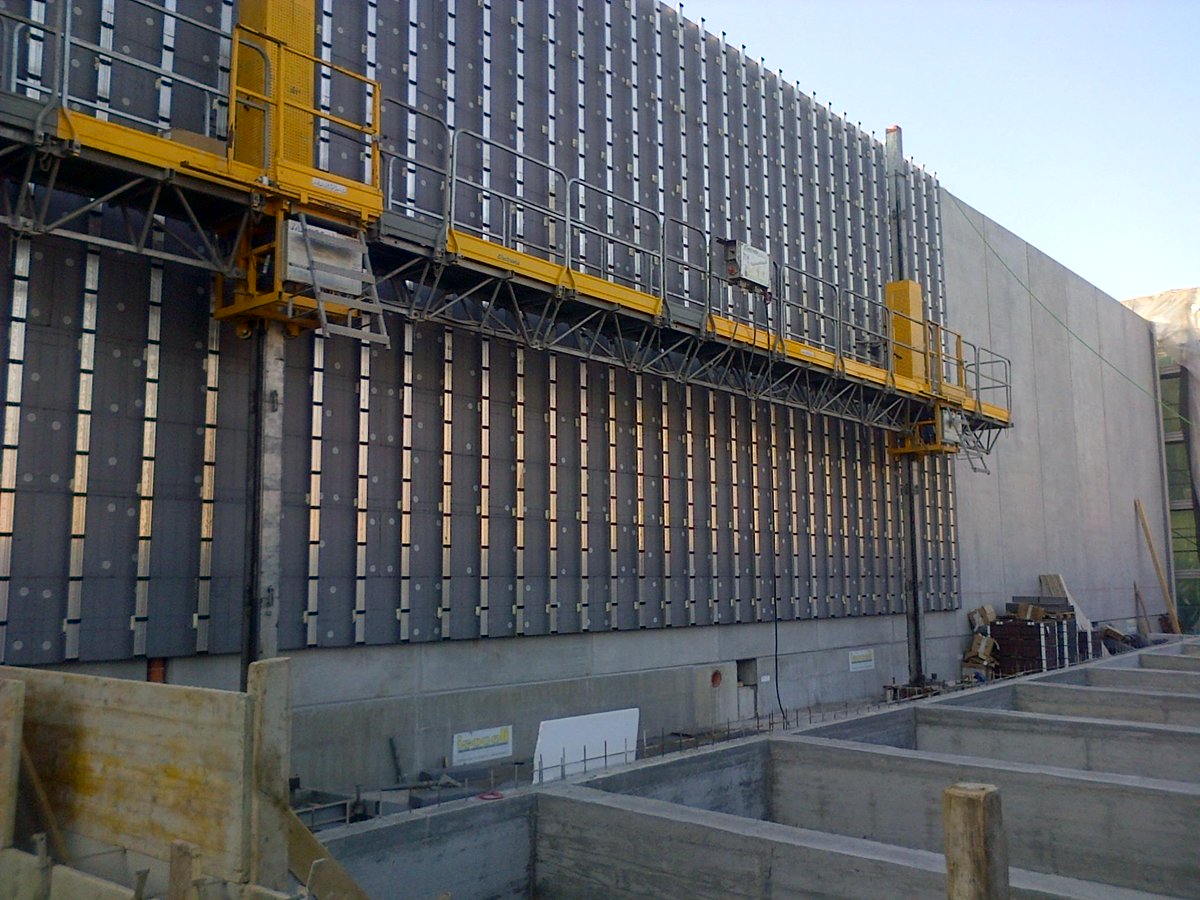 palagioeng's tweet photo. Working for #esselunga new Superstore in #Milano setting up Aluminium structure for the upcoming #Terracottacladding http://t.co/xXSzXpcrmy