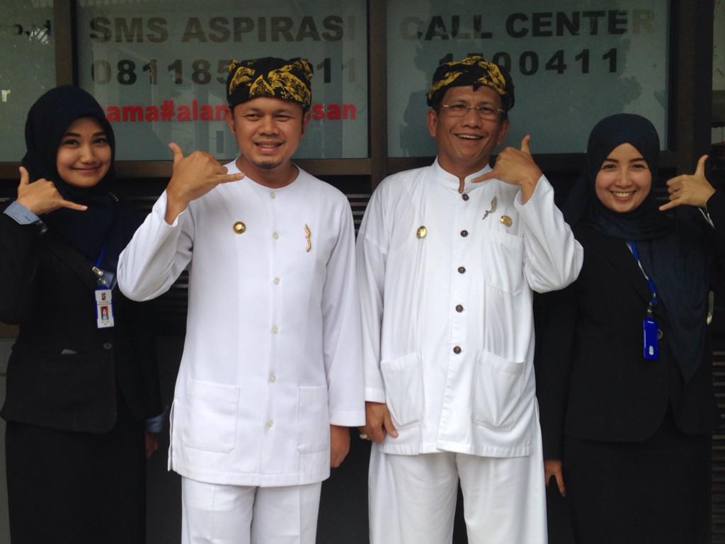 BimaAryaS's tweet photo. Warga Bogor, mangga curhat: Call Centre:1500411 (jam kerja). SMS : nama#alamat#pesan ke 08118500411. @aspirasi_bogor http://t.co/Z7GYkFgTF7