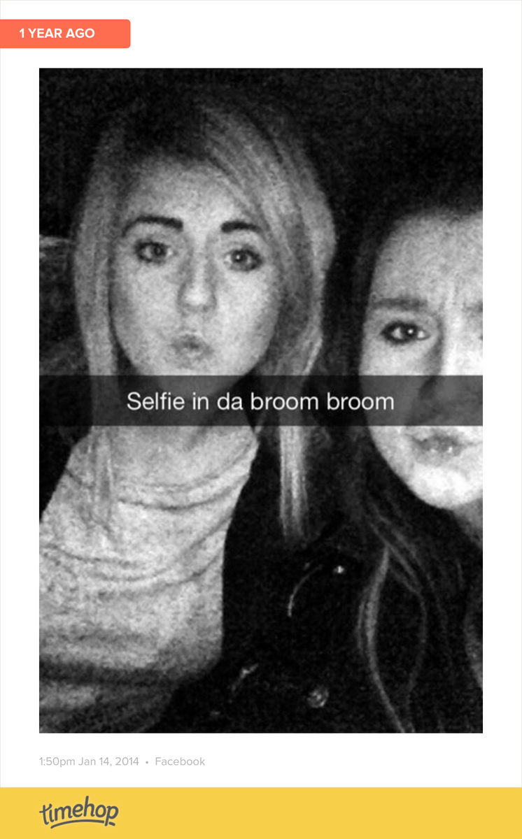 loraelliott94's tweet photo. One year ago hahha  http://t.co/IoloMhuir2 http://t.co/om1WTvn6dp