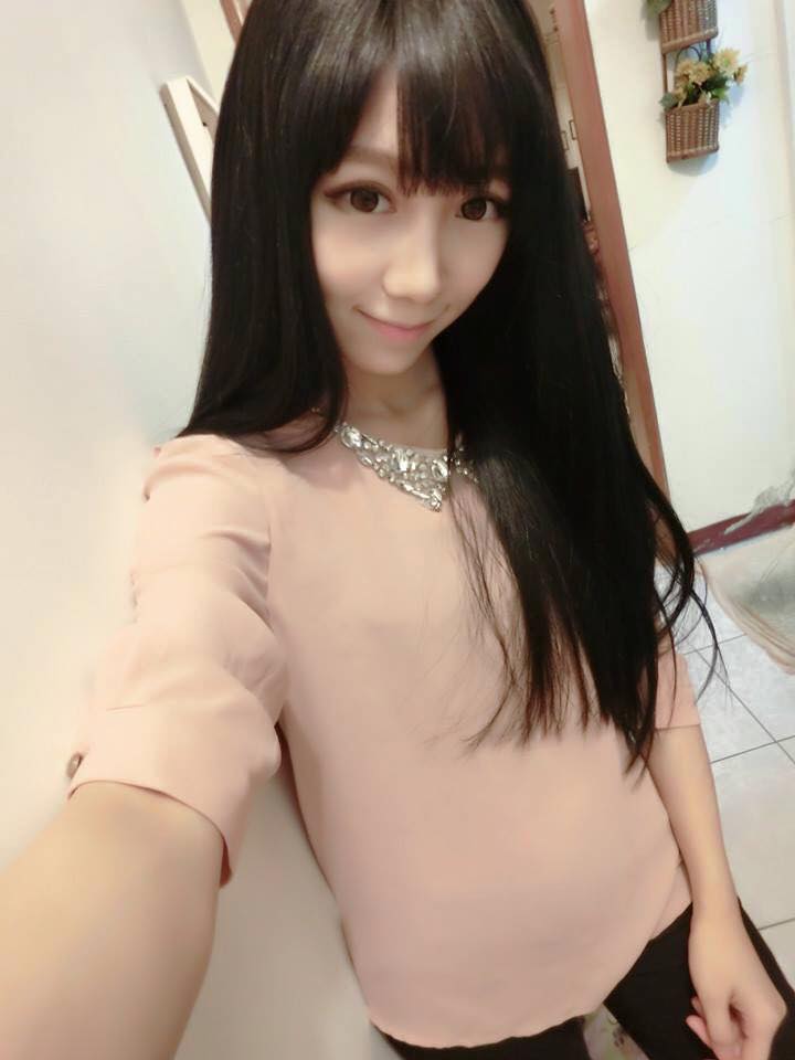 LingSheryl's tweet photo. 黑髮看起來髮質超好又好有氣質喔
如果不開口的話 http://t.co/5CsinnbZBE