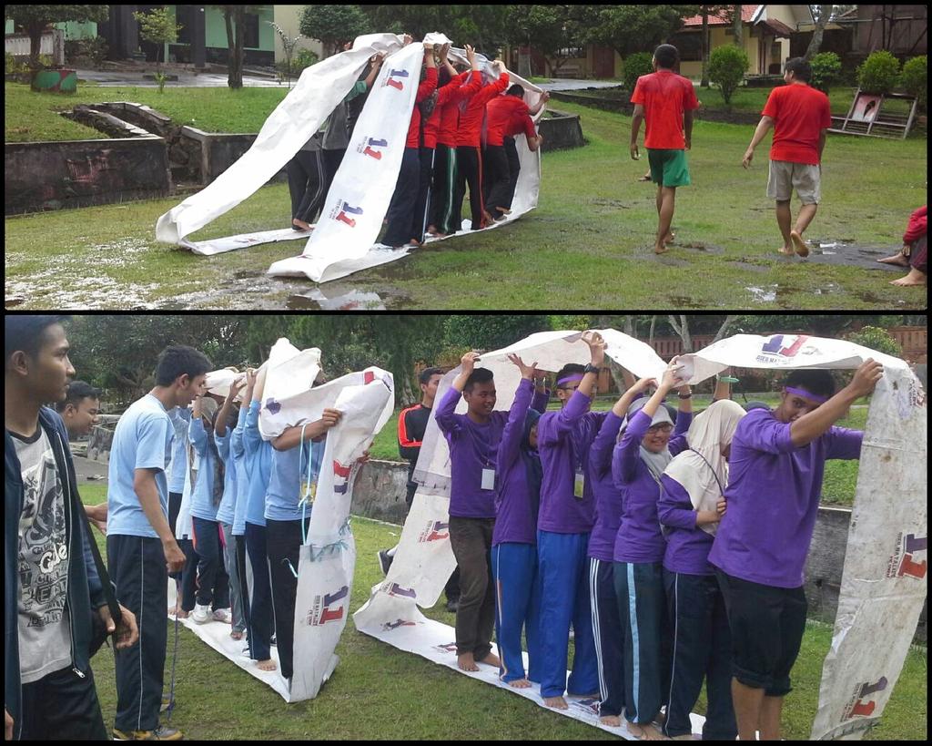 bemfkumm's tweet photo. Kita lagi Outbond kakaaak :D @ISMKI_Wilayah4 @ISMKI_Indonesia #LKMM #FKUMM #Post5 http://t.co/ex6E9vyqXb