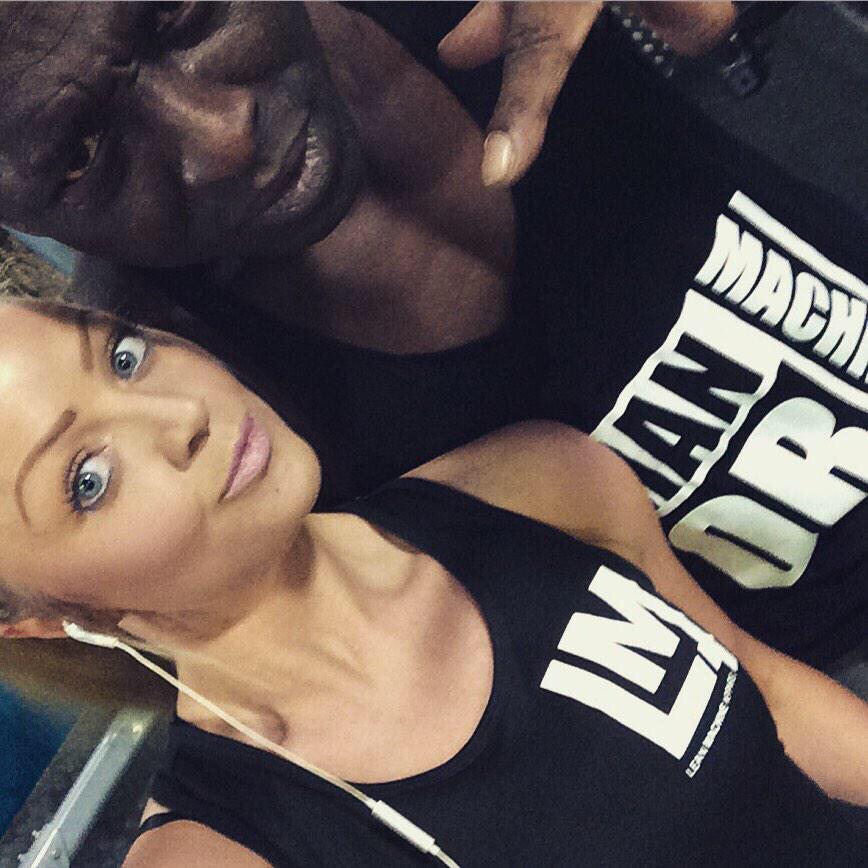 LeanMApparel's tweet image. #TakeOver @natalier85 👸💀💪 &amp;amp; @smuobo 💀💪 Repping LMA @PuregymCardiff #LeanMachineArmy
