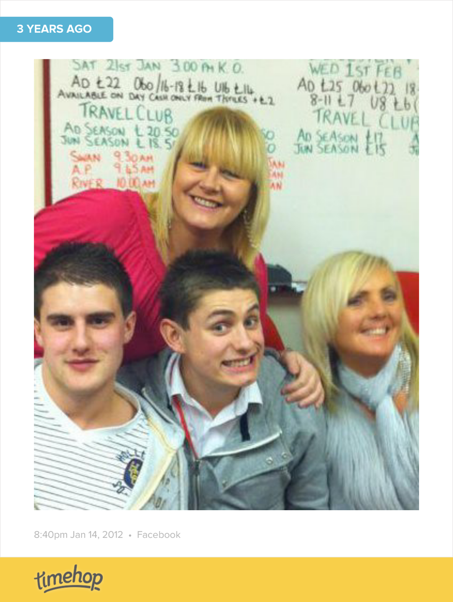 maddiebirch's tweet photo. Wow 3 years ago ...lost weight of them choppy cheeks now   http://t.co/iKSevEtQSs http://t.co/f4suwP6WXk