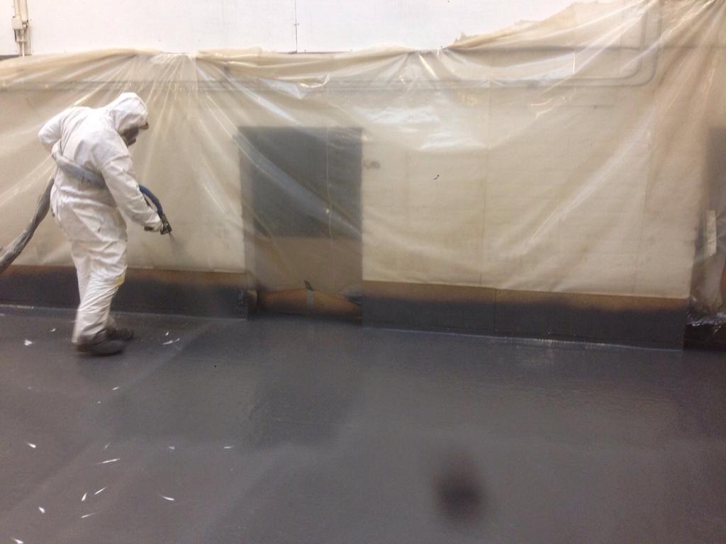 Special_Protect's tweet photo. Eerste fase afgerond #industrievloer #polyurea. http://t.co/f0VKqKW6rN