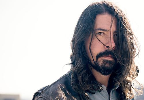 Happy Birthday to Nirvana drummer and lead singer of
Foo Fighters - Dave Grohl! 
