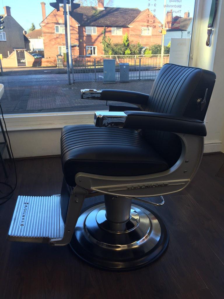 Eds_UK's tweet photo. #new #belmont #apollo2s #@edsmensgrooming #barberlife 😊 http://t.co/295Tti8qj3
