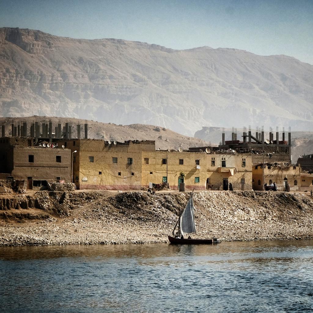 JRart's tweet photo. Morning Egypt. http://t.co/B3pjKucc2B