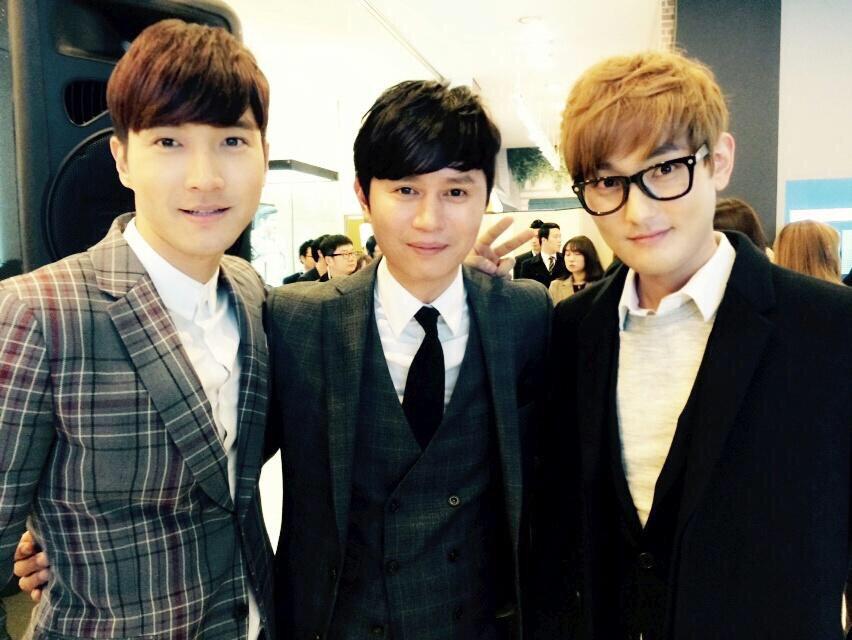 kimminjong_b's tweet photo. 오랜만에 에셈가족들과 만나서 너무 반가웠다~~ http://t.co/8uX1Ba2GQX