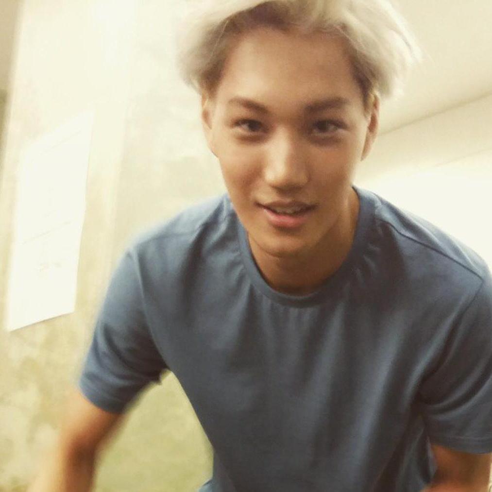 irodatuljnh's tweet photo. #HappyKimJonginDay #HappyKimJonginDay http://t.co/rR9ExtWWG8