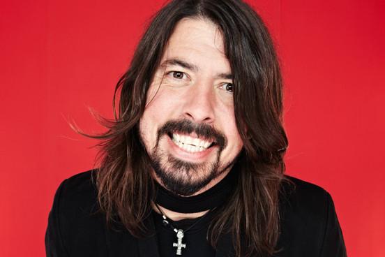 A very happy birthday to Dave Grohl, 46 today! 50 geeky facts about the Nirvana and Foos hero:  