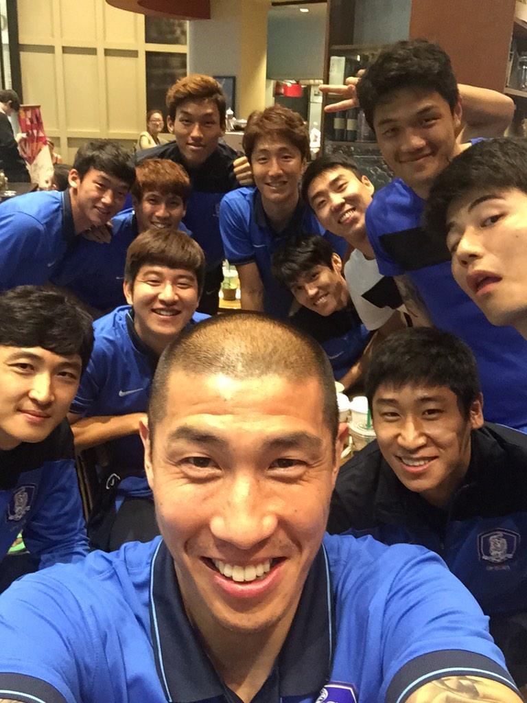 나의 마지막 축구 여행!! 우리의 출발을 보고 많은 우려와 걱정이 있는것 같다 그래도 마지막에 웃기 위해 나와 나의 사랑스러운 후배들은 매일 매일 땀을 흘리며 노력 할것이다!! 힘내자 한국 축구 국가대표!!