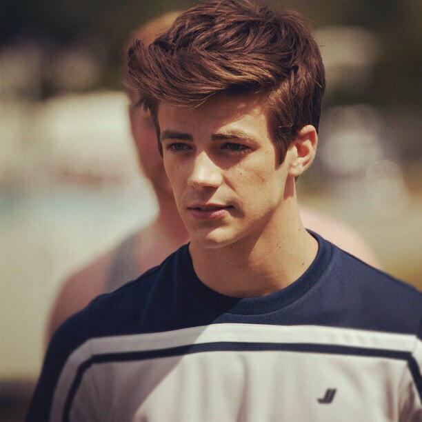 Happy birthday to Grant Gustin as well 