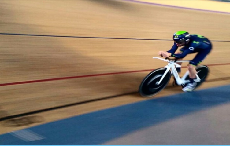 cyclingmag's tweet photo. Get well soon @alexdowsett - hope you get the Nandos! http://t.co/AUfYduWVj6 http://t.co/o6H5IdPsdT