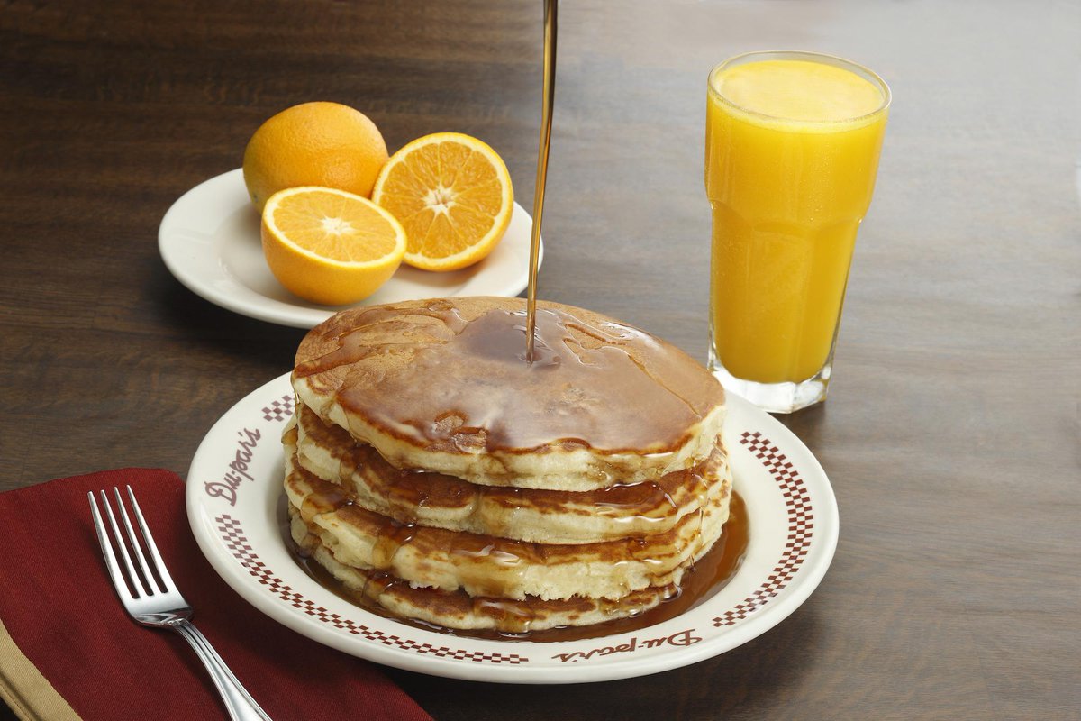 ThrillistVegas's tweet photo. The 12 Best 24-Hour Breakfast Spots in Las Vegas: http://t.co/VpOBWJIWAx http://t.co/ed0OAjcQE5