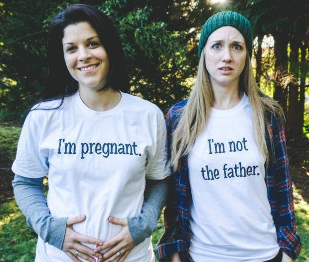 BuzzFeed's tweet photo. This Couple Completely Nailed Their Baby Announcement Photo
http://t.co/U5rqZA08ZZ http://t.co/lsPR2zuqPc