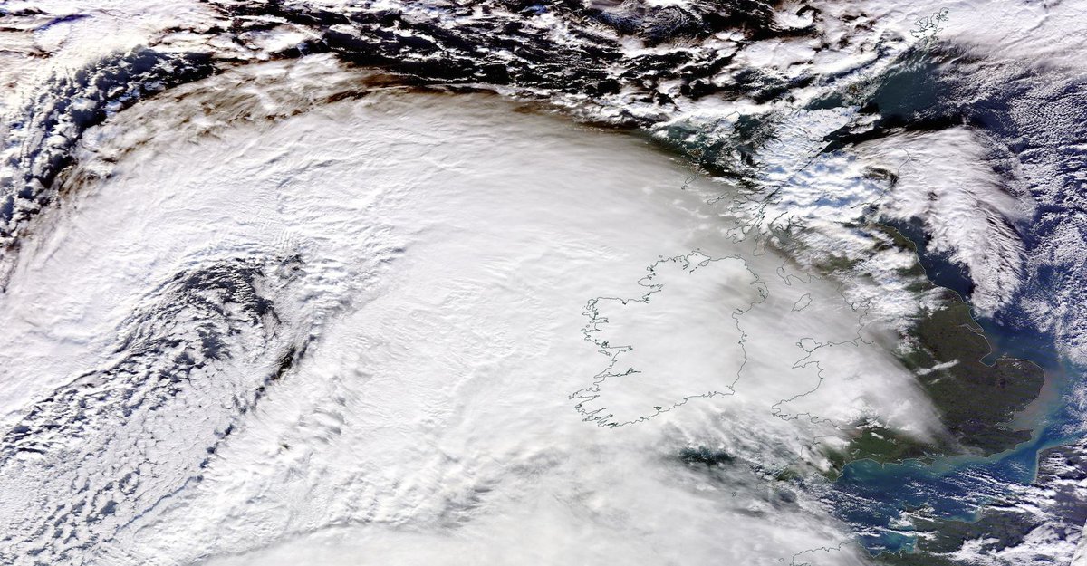 Another dangerous "weatherbomb" storm threatens the United Kingdom. on.mash.to/1wci5Yb