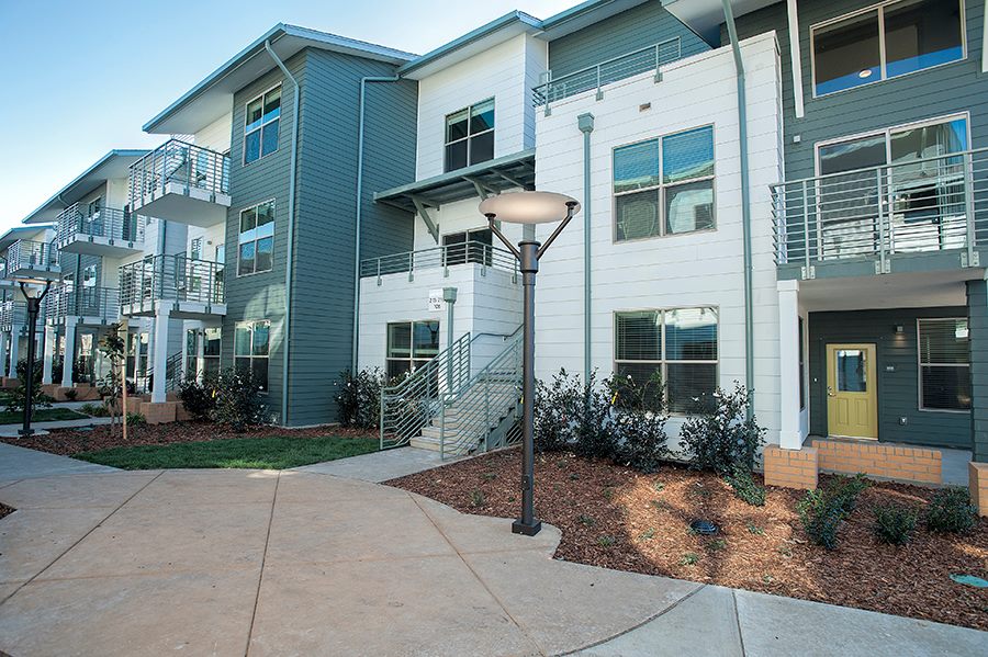 The #CourtyardViews at <a href="/CapYards/">Capitol Yards</a> are beyond compare! #OpeningSoon, be the first to live just steps from @RaleyField