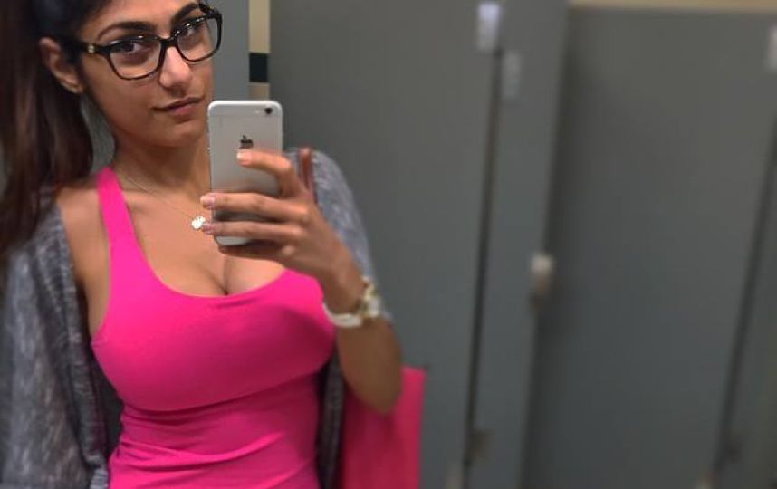 La actriz porno mia khalifa muestra su lado más natural sin maquillaje - scoopnest.com