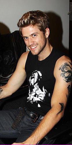 dealingsecrets's tweet image. What you don't see when the suit is on. {A smile.} #ThrowbackWednesday