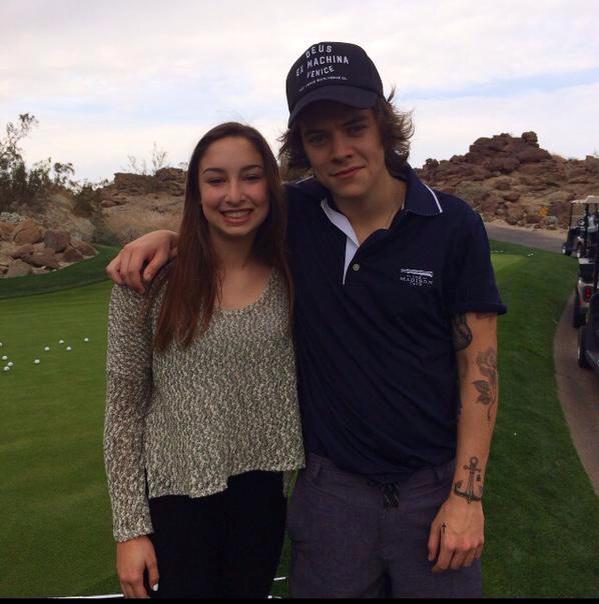 cheekyfreak_ss's tweet photo. “@WW1DReport: Harry Golfing yesterday http://t.co/DaTvYVKFuK”