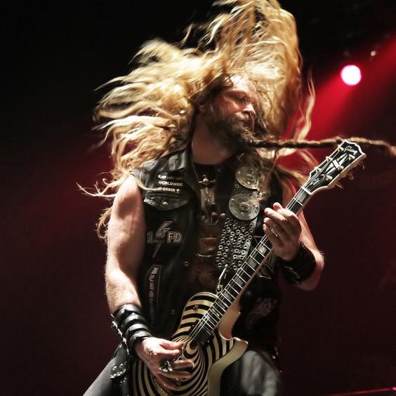 ZAKK WYLDE HE HAD YESTERDAY ANNIVERSARY YET HAPPY BIRTHDAY 