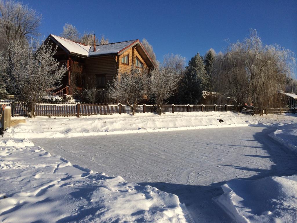 DachaProjectRus's tweet image. теперь появился и каток для наших дорогих гостей  !