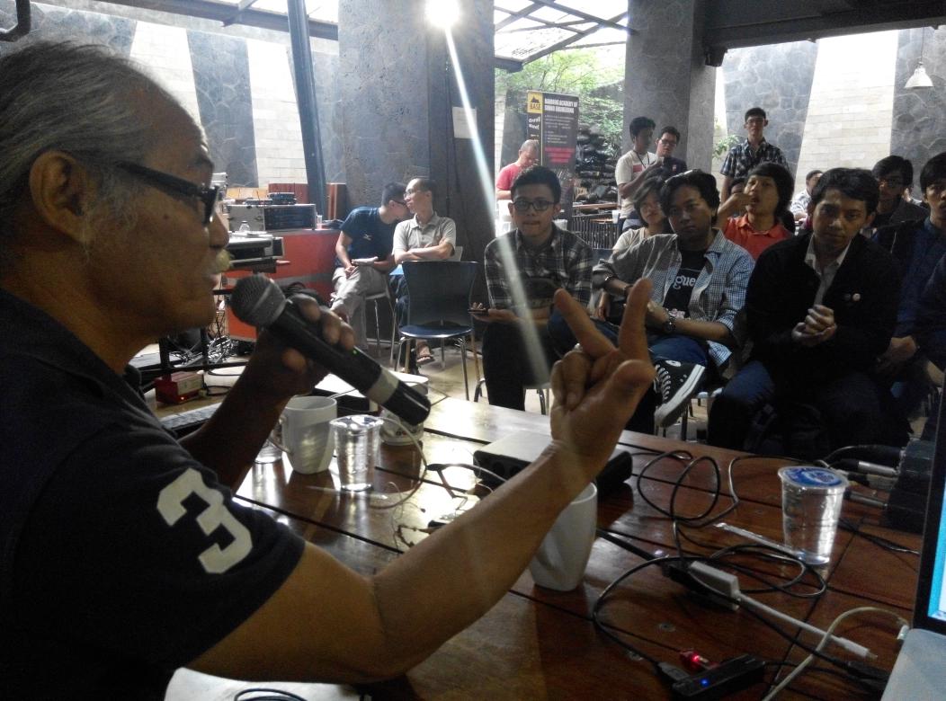 ArtSonica's tweet photo. Suasana workshop 'Power Charge Your Band' tadi sore... http://t.co/Lmnsgml9cR